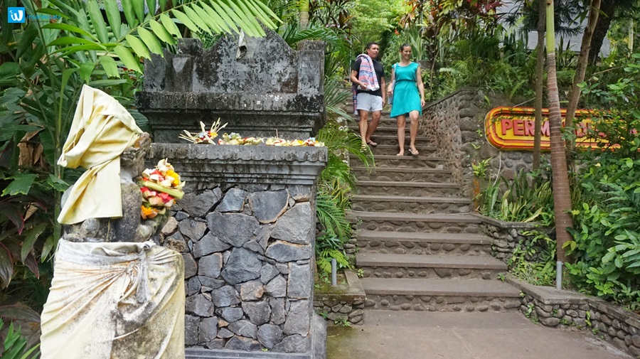 AIR PANAS BANJAR BALI