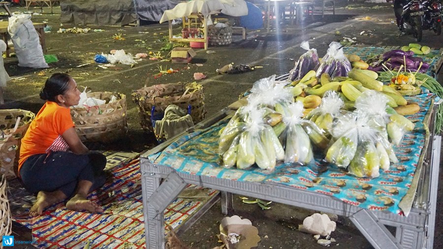 pasar banyuasri tengah malam