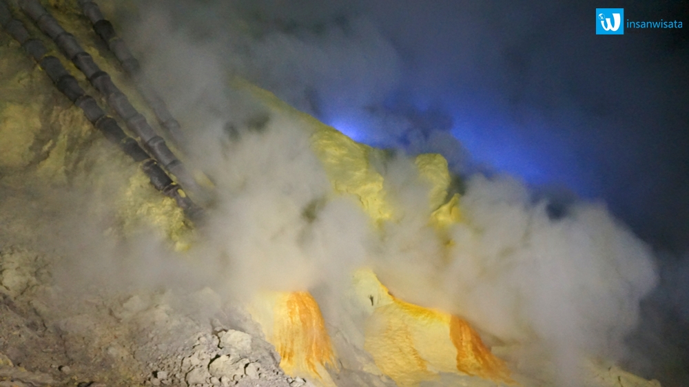 blue fire kawah ijen