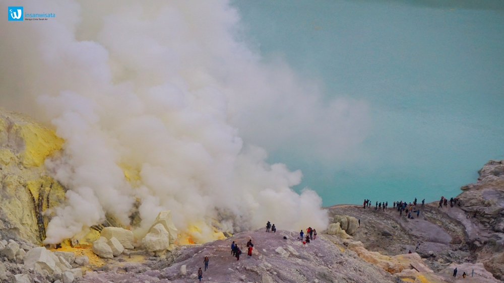 belerang kawah ijen