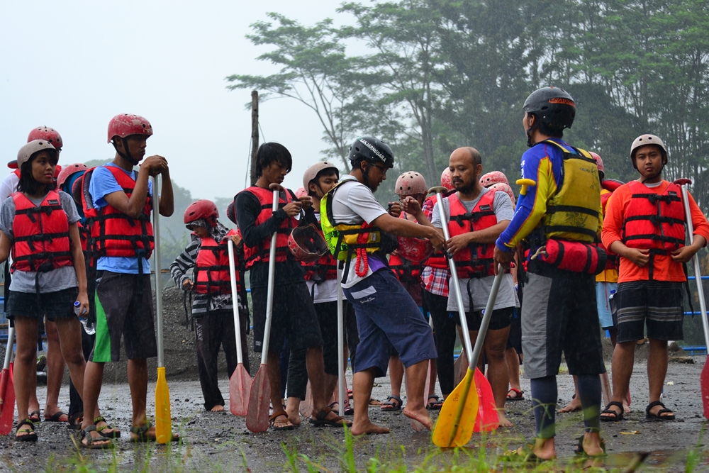 rafting-serayu-bannyu-woong-adventure-38