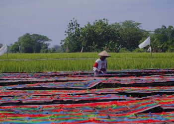 Kain Pantai Solo Sungai Bengawan